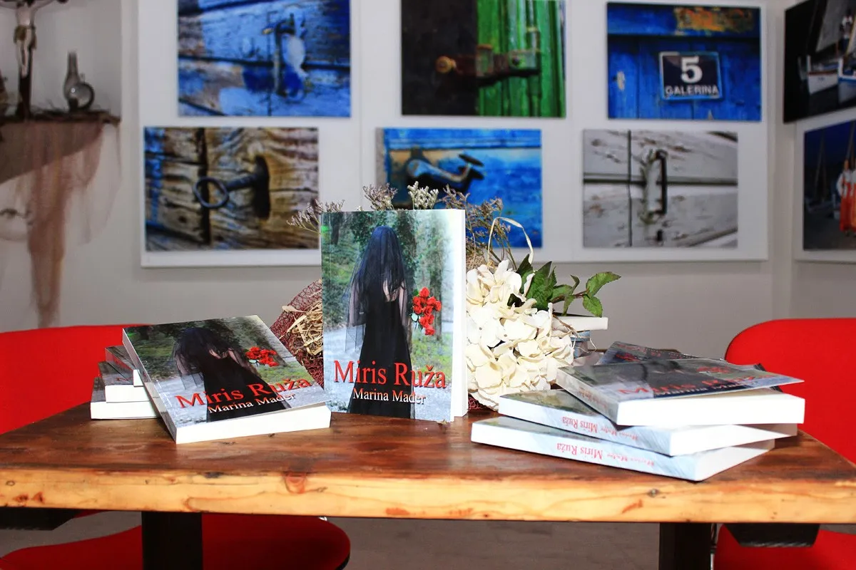 PREDSTAVLJANJE KNJIGE "MIRIS RUŽA"